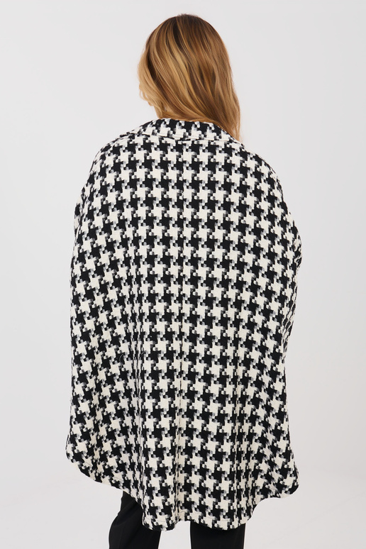 Mētelis melni balts