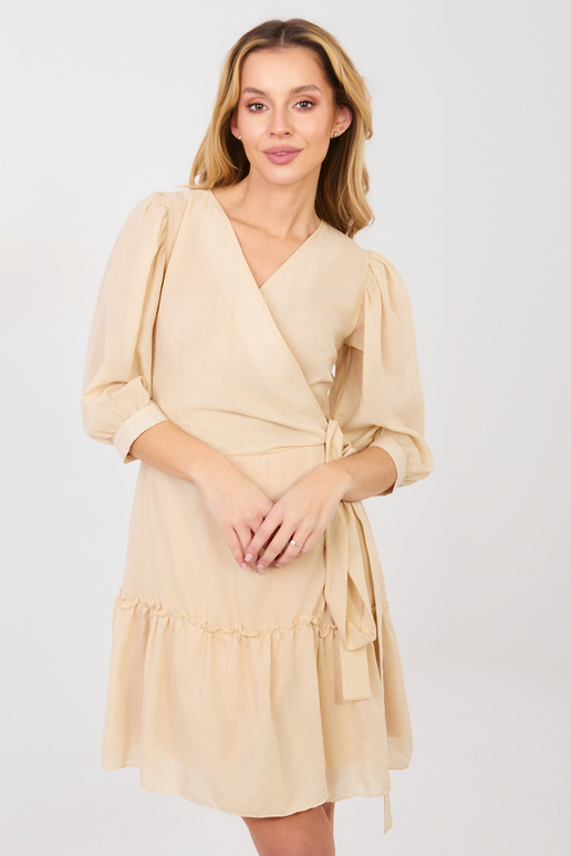 Kleita smilšu krāsā