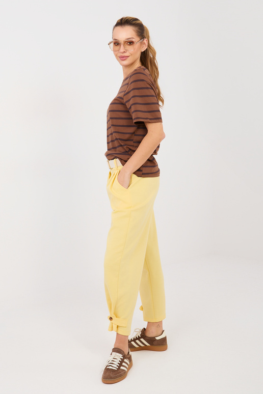 Bikses gaiši dzeltenas