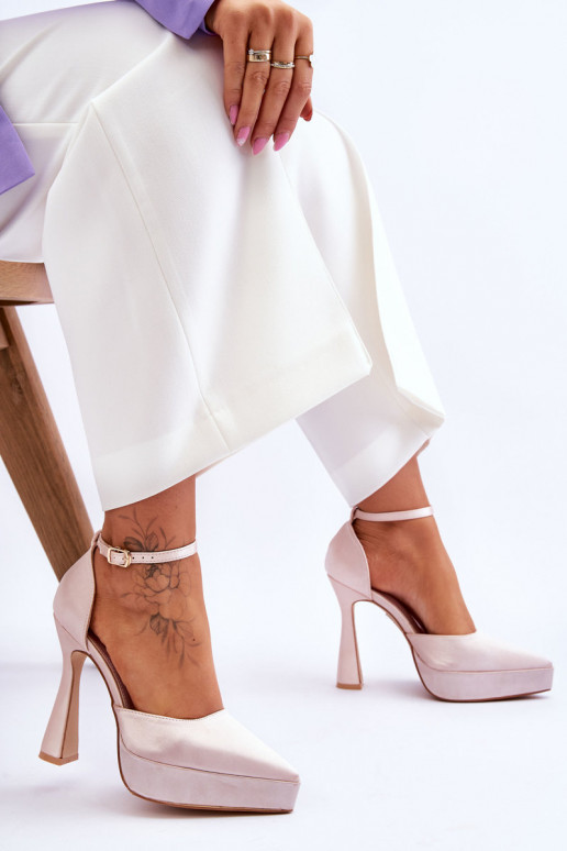  Kurpes  Gaiši sārtas krāsas Madness