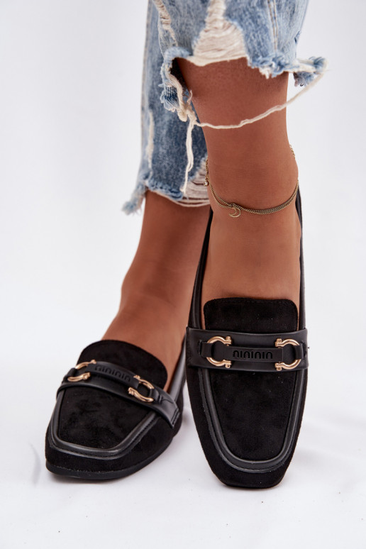 Mokasīni sievietēm ar izsmalcinātiem elementiem, melnā krāsā Evelora