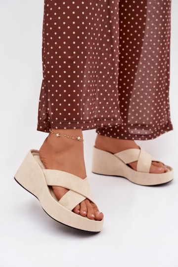 sieviešu čības  Z u smilšu krāsas Calorine