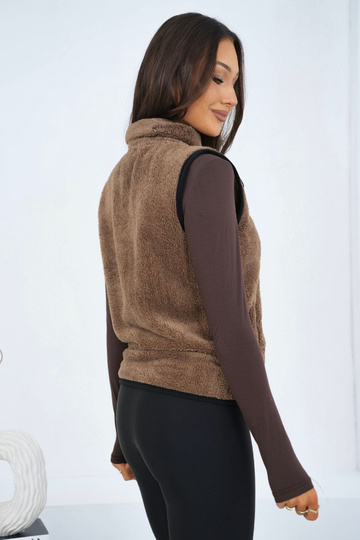 Tumši smilškrāsas veste