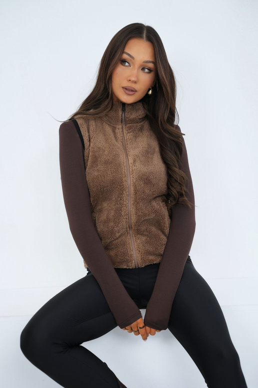 Tumši smilškrāsas veste