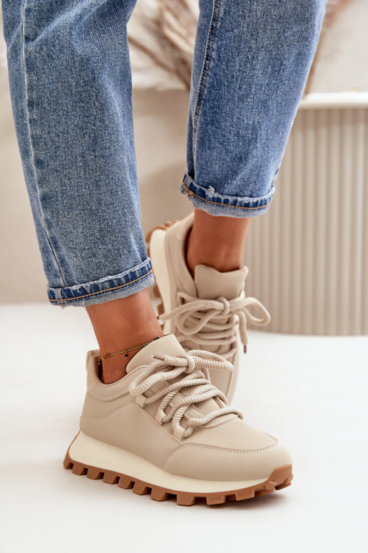 Sporta apavi Sneakers modeļa ar platformu no mākslīgas ādas smilšu krāsā Riadella