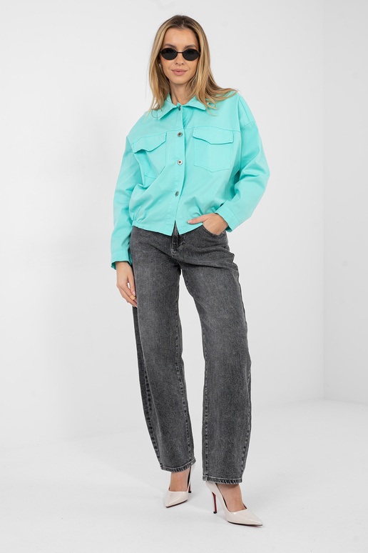 Krekls tirkīza krāsā