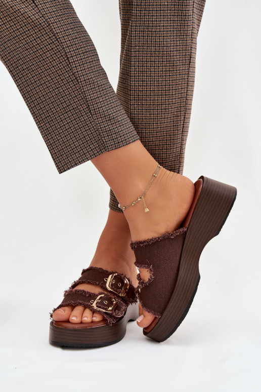 Sieviešu čības ar platformu zelta krāsā ar šokolādes krāsas sprādzēm