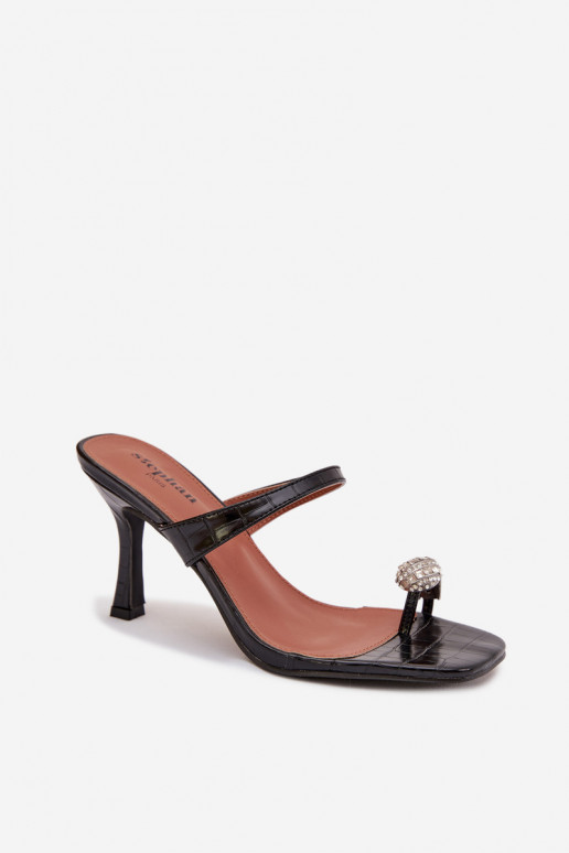 sieviešu čības ar papēdi  Detalem Melns Lorissa