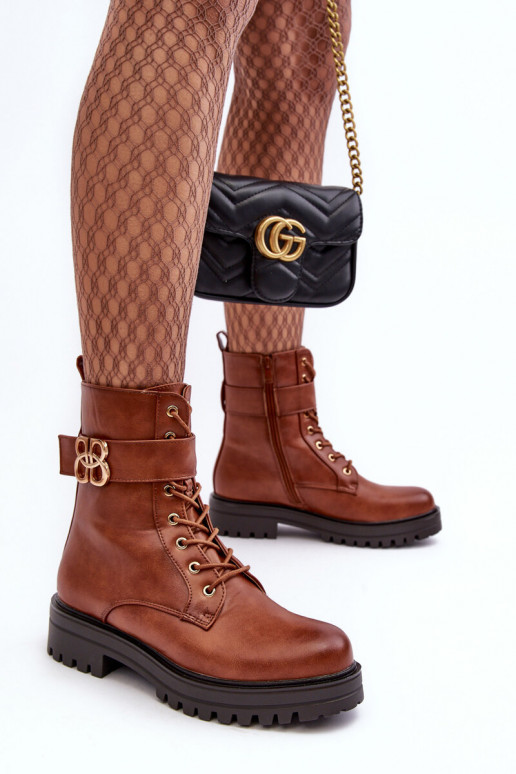 zābaki  ar rāvējslēdzējiem ar ornamentiem brūnas krāsas Ciossava