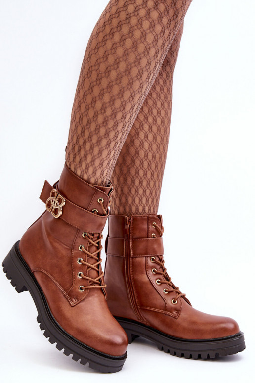 zābaki  ar rāvējslēdzējiem ar ornamentiem brūnas krāsas Ciossava