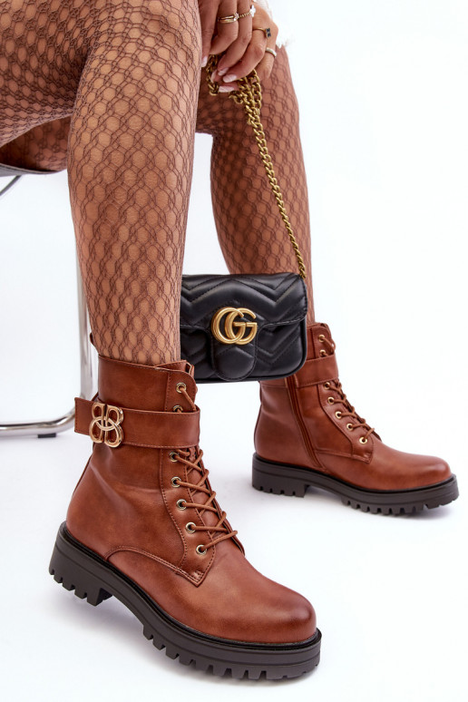 zābaki  ar rāvējslēdzējiem ar ornamentiem brūnas krāsas Ciossava