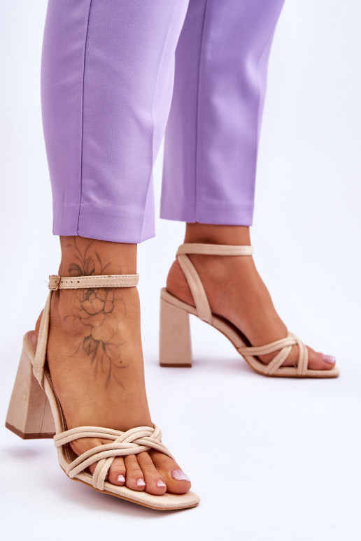  Zamšādas basenes ar papēdi smilšu krāsas Bernett