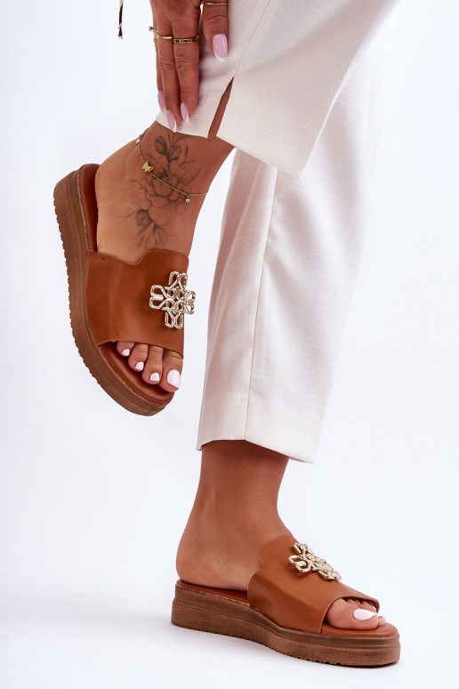    Čības ar platformu  brūnas krāsas Azera