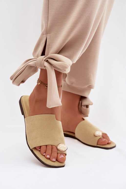 Čības   Detalem owe Dzelteni Selavine