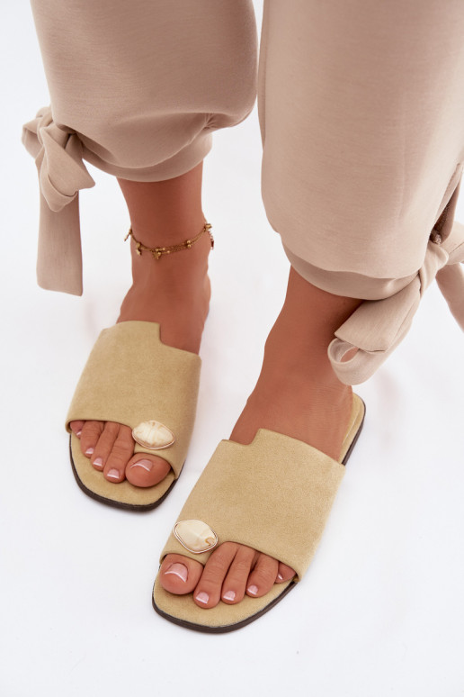 Čības   Detalem owe Dzelteni Selavine