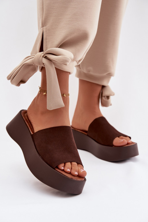 sieviešu čības ar platformu Czekoladowe Liorisse