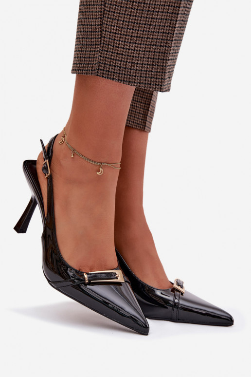 Lakotas basenes ar papēdi  Melns Bellivra