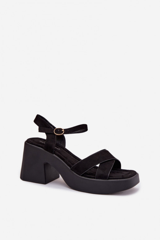 Sieviešu basenes  Z u Melns Tereza