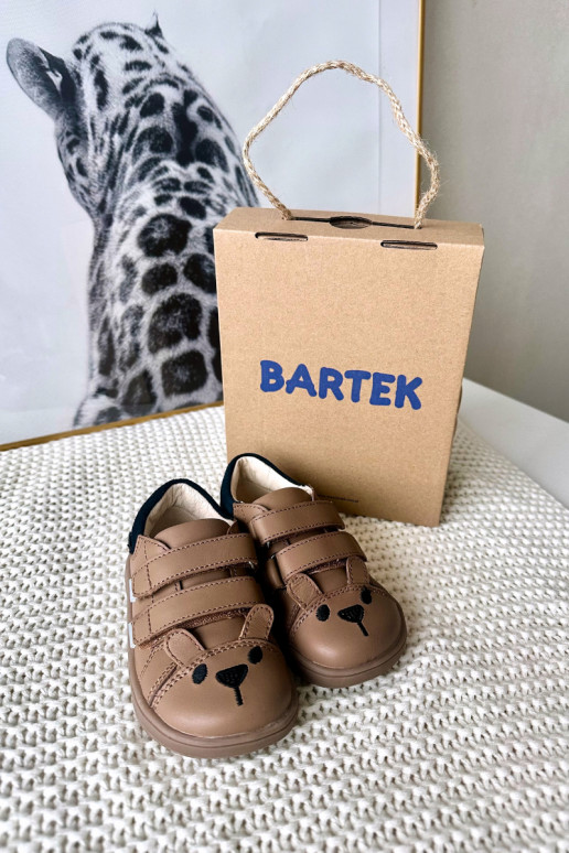 Ādas barefoot bērnu zābaki ar lāci Bartek 8600654 smilšu krāsā
