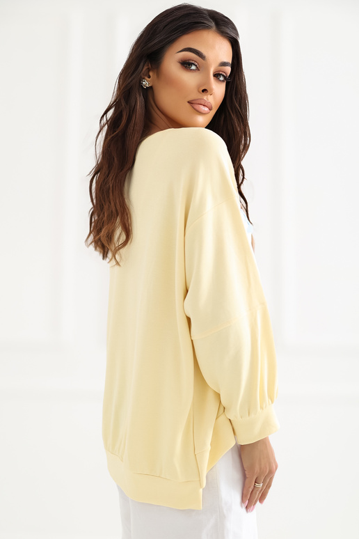 Zila blūze spilgti dzeltena