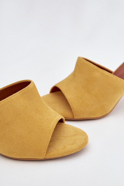 sieviešu čības ar papēdiEko zamšādau Dzelteni Isolia