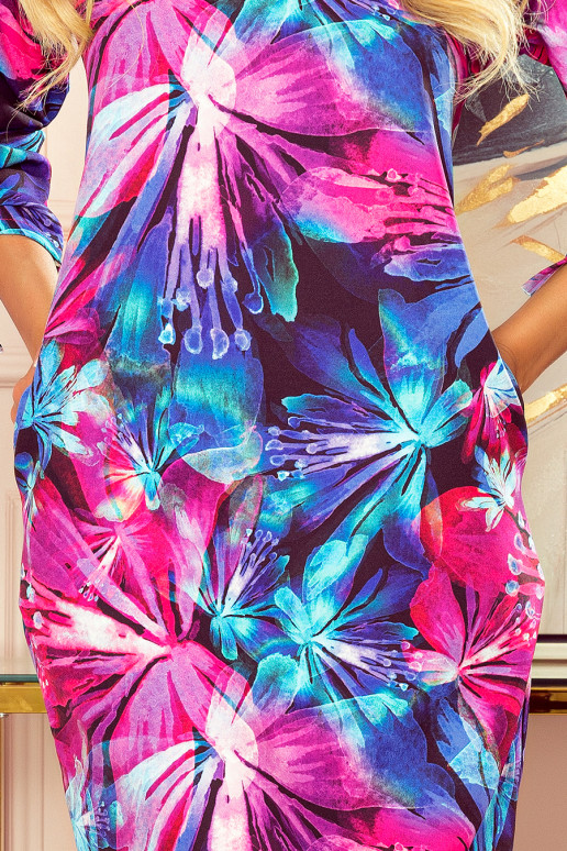 Ērta oversize kleita - Zilā rozā ziedi