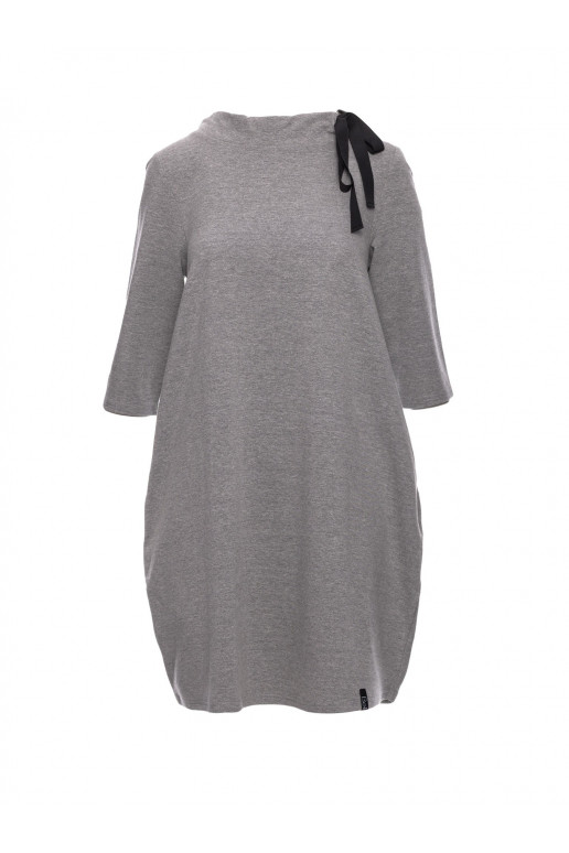 Pelēka oversized kleita ar jostu