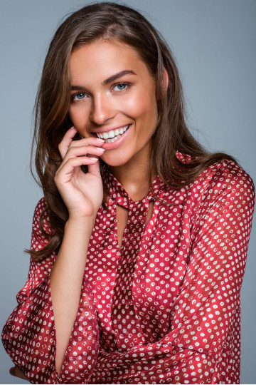 Šifona kleita ar neregulāru rakstu - modelis 2