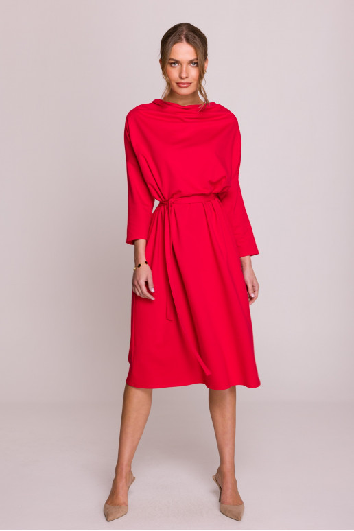Sarkana oversized adīta kleita