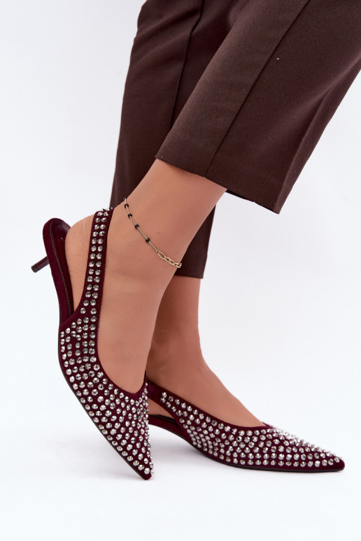 Sieviešu basenes Kitten Heel ar kniedēm bordo krāsas Madden