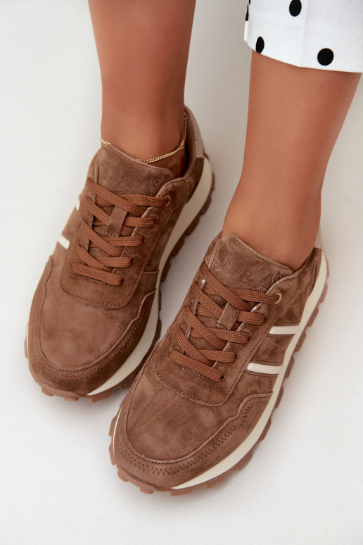  modeļa apavi Z Naturalnego Zamszu D&A LR62-7101 Camel