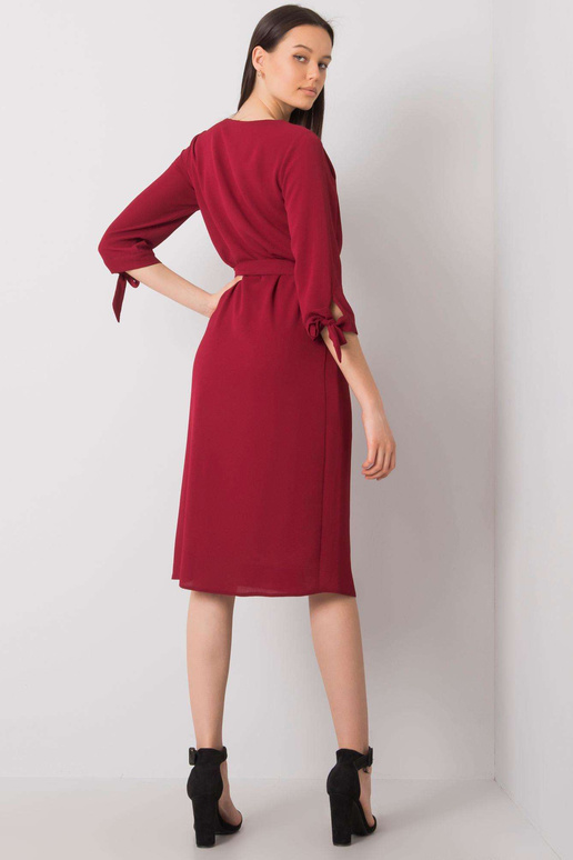 Bordo eleganta kleita ar jostu