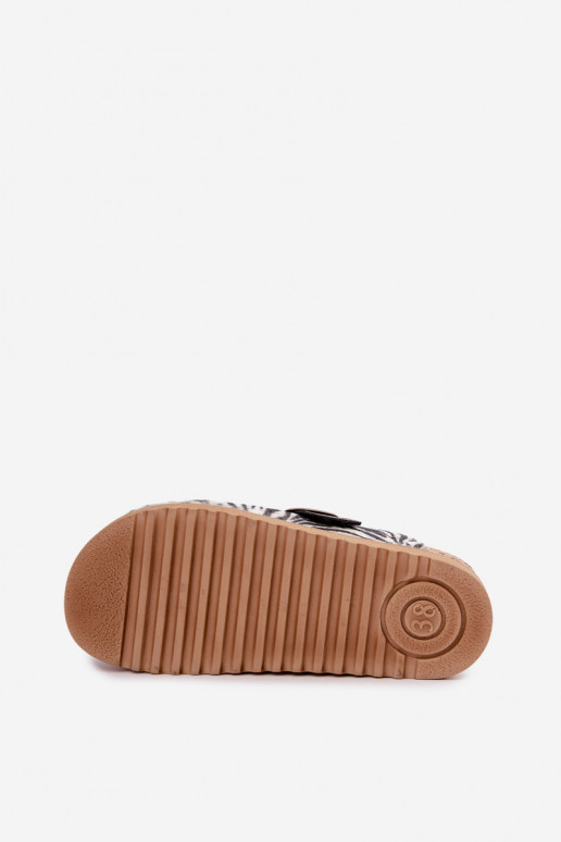 Čības   ar sprādzēm DJ000016 Zebra