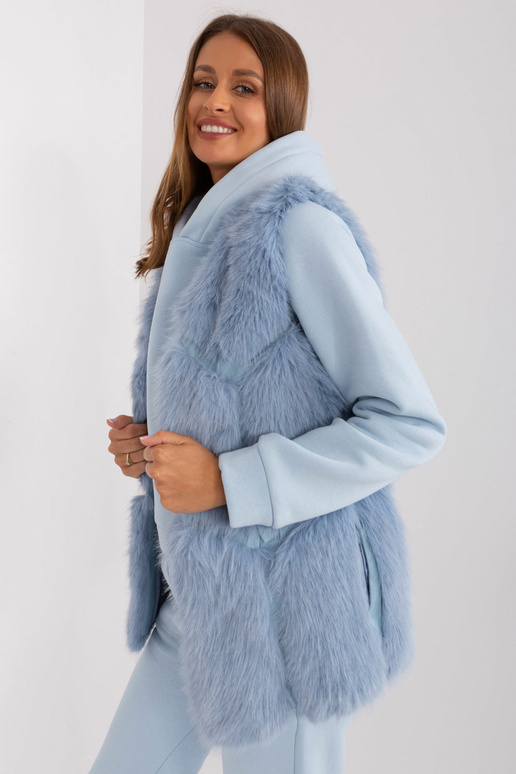 Aitas ādas veste