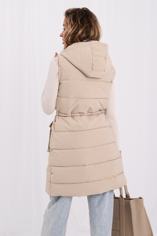 Smilšu krāsas veste