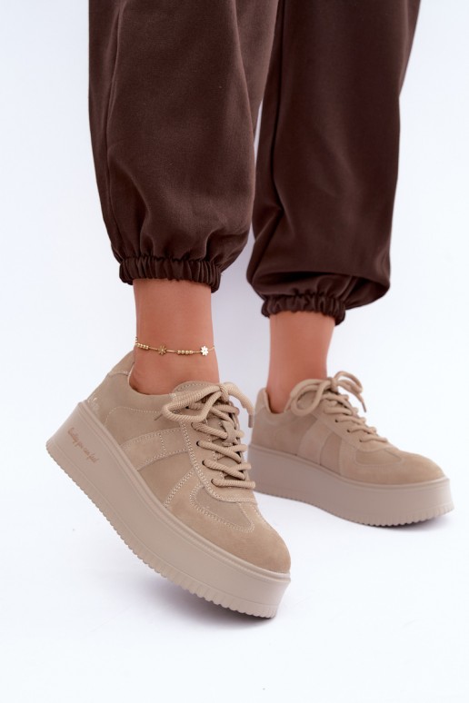   zamšādas  modeļa apavi  ar platformu Lee Cooper LCJ-26-01-4643 smilšu krāsas