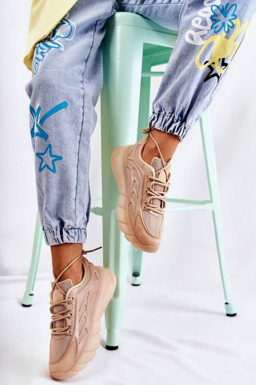 Stilīgas sporta apavi Sneakers modeļa apavi smilšu krāsas Sollero