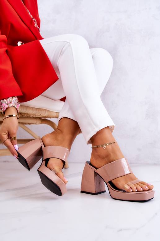 Laque Čības ar papēdi smilšu krāsas... Laque Čības ar papēdi smilšu krāsas...