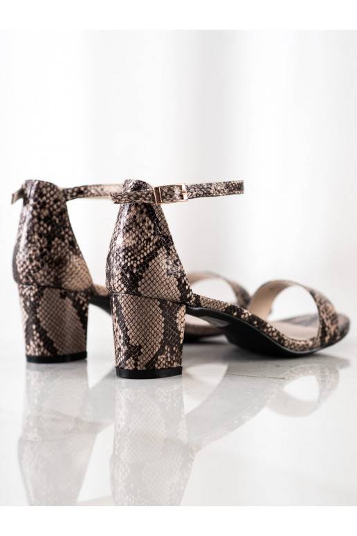 sandales uz papēža ar čūskādas imitāciju 