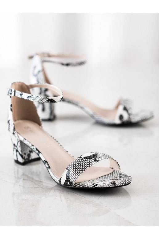 sandales uz papēža ar čūskādas imitāciju 