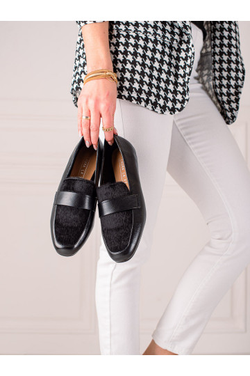 melnas krāsas apavi ar kažokādu  2