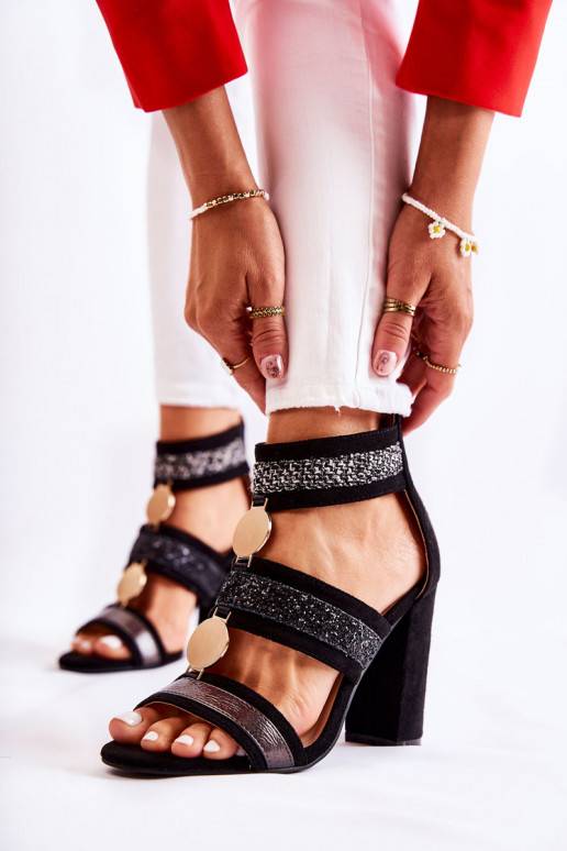 Sieviešu basenes ar papēdi melnas...