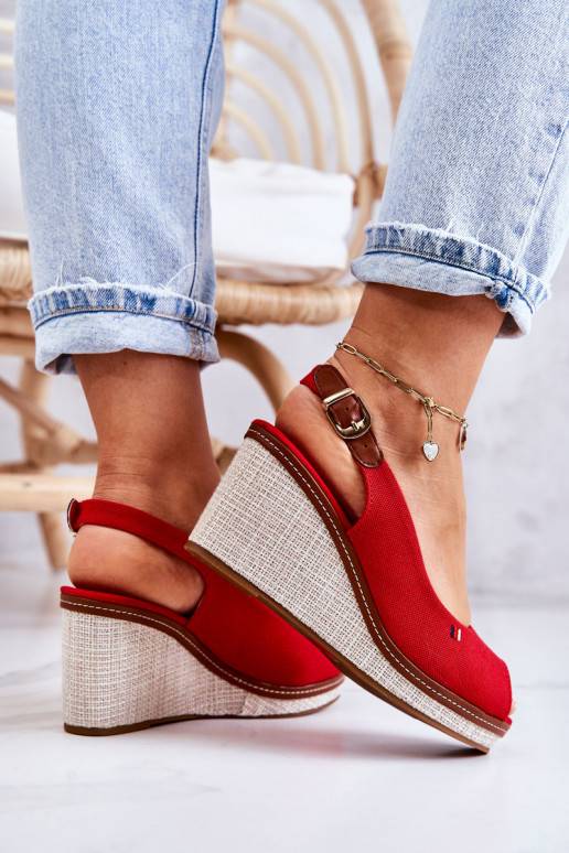 Ērtas basenes ar sprādzītēm sarkanas...