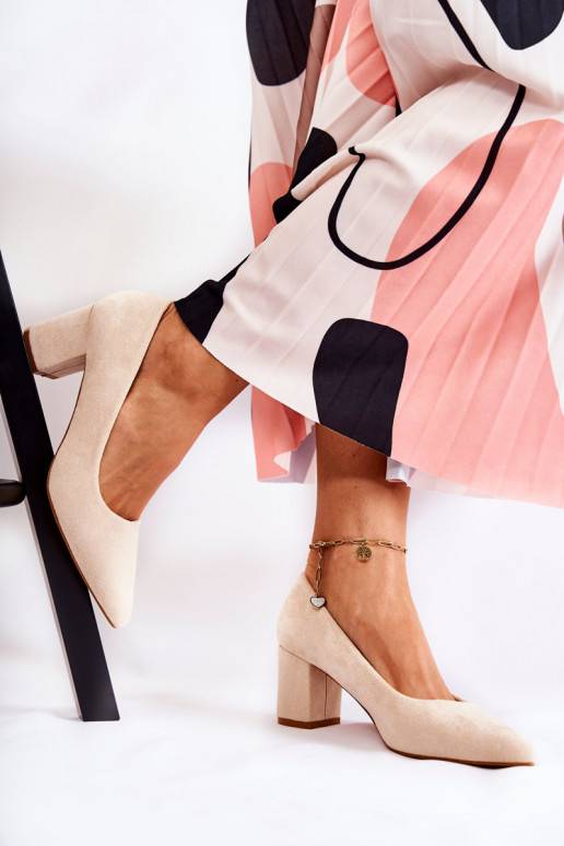 Klasiska modeļa Kurpes zamšādas ar...