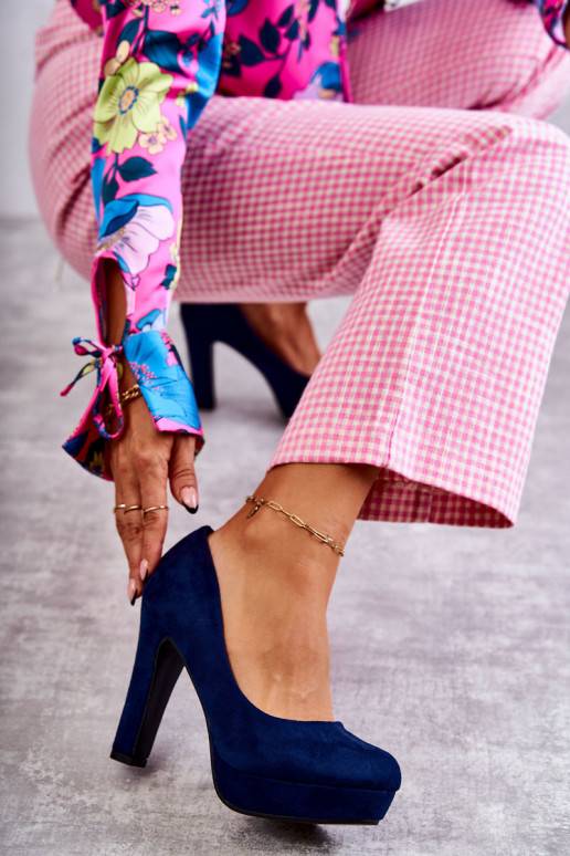 Klasiska modeļa Kurpes ar papēdi... Klasiska modeļa Kurpes ar papēdi...