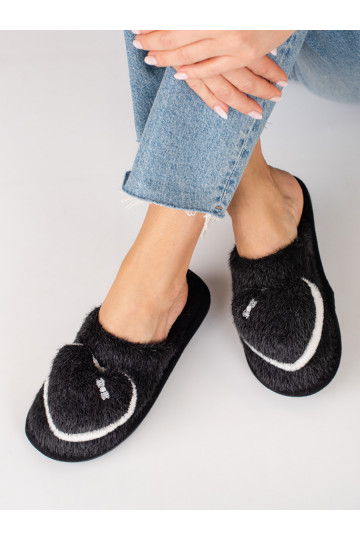 Melns čības z serduszkiem Shelovet