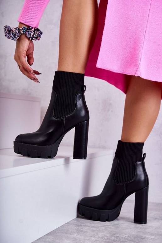 Sieviešu puszābaki melnas krāsas Adalyn