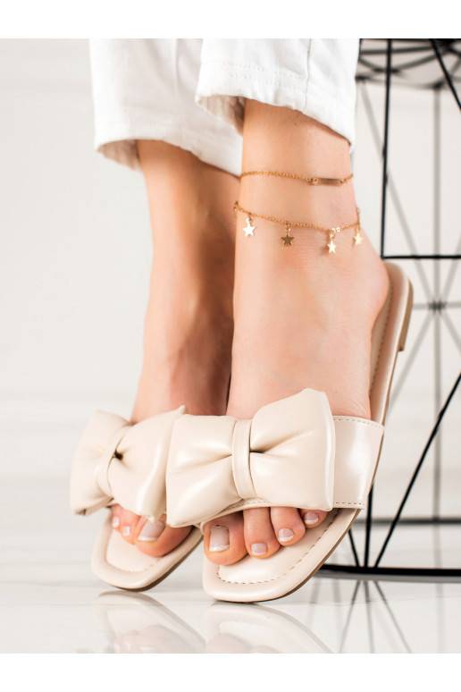 smilšu krāsas klapki 