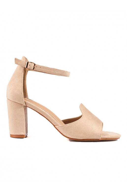 smilšu krāsas kurpes  uz papēža W. Potocki