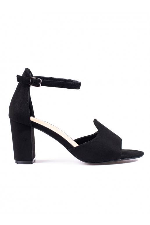 Melns kurpes  uz papēža W. Potocki